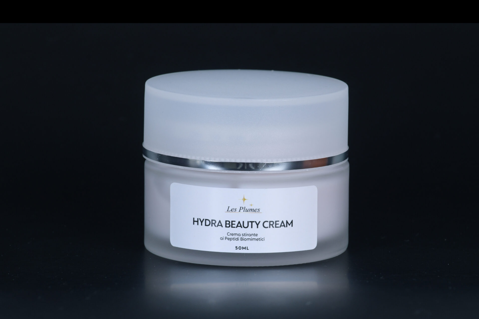 Idratante Viso Beauty Cream è la formulazione studiata per mantenere la pelle idratata e per stimolare la naturale produzione di collagene ed elastina.